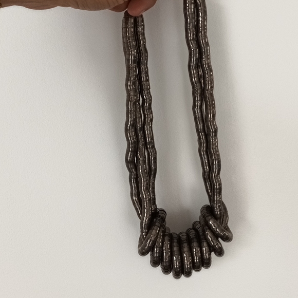 BCBG necklace - Picture 3 of 3